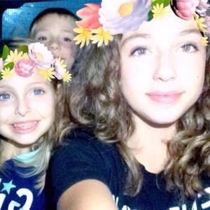 Meet your Posher, Jillian